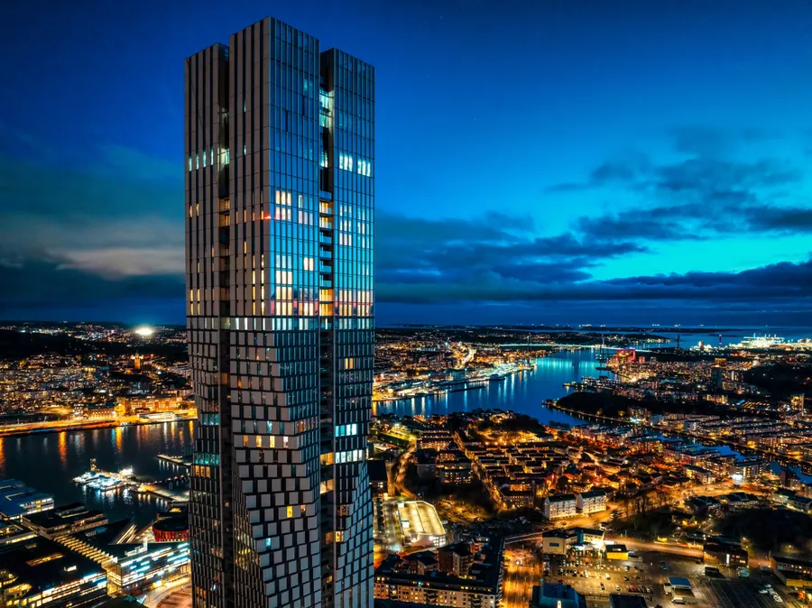 Karlatornet och Göteborg i skymning – Bokföringskollen, redovisningsbyrå i Göteborg
